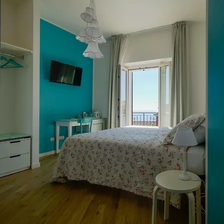 Gasthuis L'orizzonte Relais Sirolo