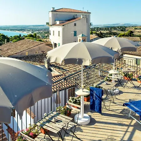 L'orizzonte Relais 4* Sirolo